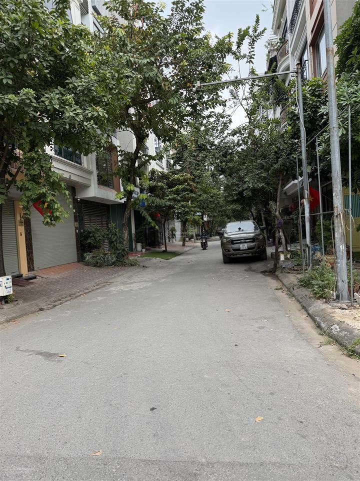 Cắt lỗ gần 4 tỷ  lô liền kề kiến hưng  gần cấp 2 kiến hưng hà đông  chỉ còn nhỉnh 10 tỷ