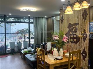 Chính chủ cần bán nhanh căn 2pn tầng trung tòa discovery complex 302 cầu giấy giá 9x tr/m2 có tl