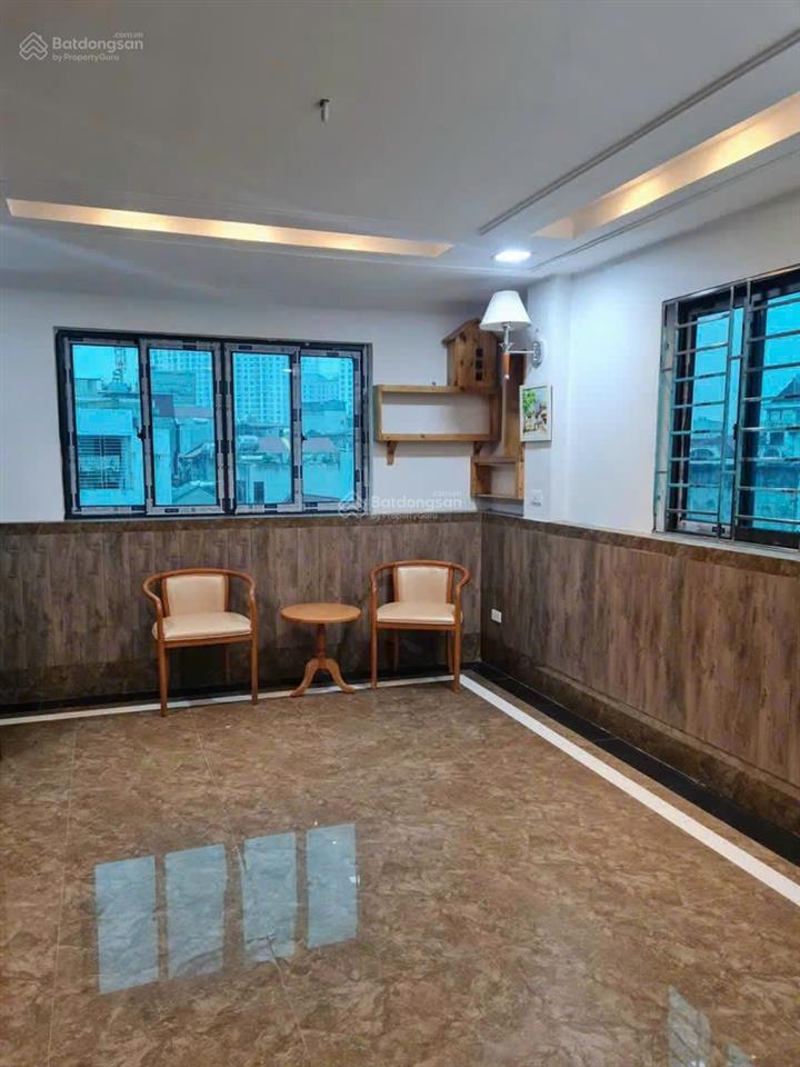 Cho thuê căn hộ dịch vụ 60m2 giá 7tr ở hoàng ngân gần hoàng đạo thúy, lê văn lương, nhân chính