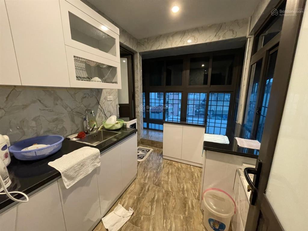 Chính chủ cho thuê căn hộ chung cư 2pn gần nguyễn huy tưởng giá 10 tr/th