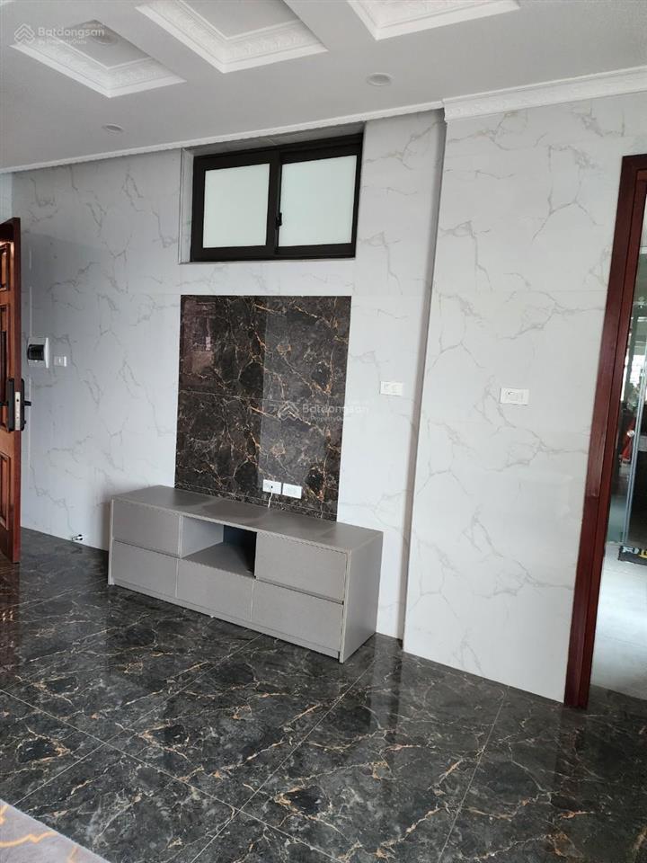 Chính chủ cho thuê căn 2pn gần hoàng đạo thúy, lê văn lương giá 10tr/th gần đủ đồ
