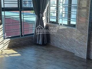 Chính chủ cho thuê căn hộ gần lê văn lương, giá thuê từ 8tr, diện tích 60m2
