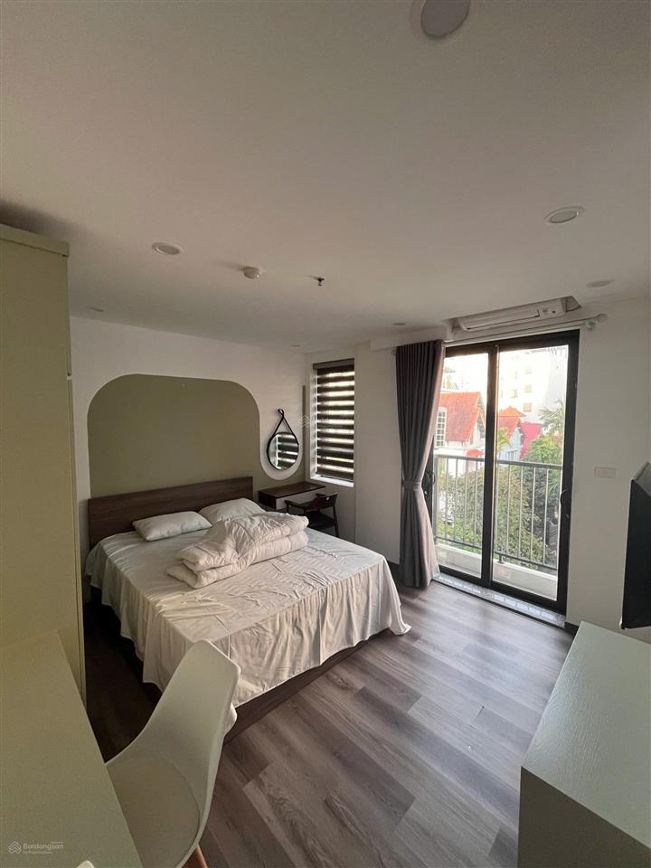 Cho thuê căn hộ đẹp 35m2 đầy đủ đồ tô ngọc vân gần hồ tây, xuân diệu, lạc long quân, yên hoa, 9t