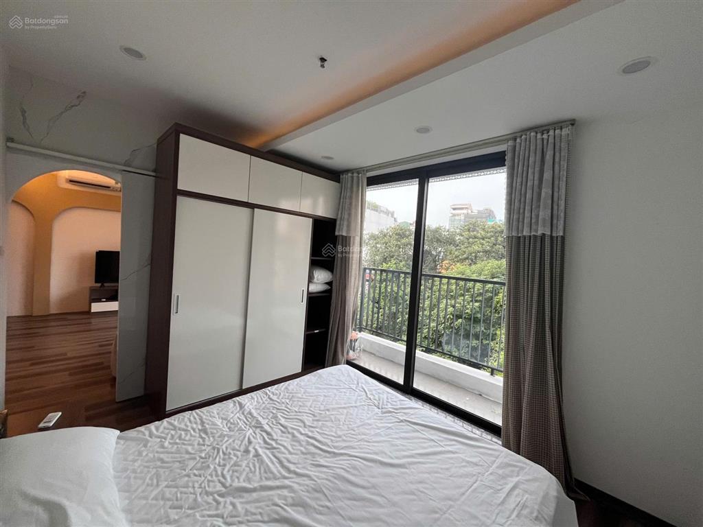 Cho thuê căn hộ đẹp 1 ngủ 40m2 đầy đủ đồ tô ngọc vân gần hồ tây, xuân diệu, lạc long quân, yên hoa