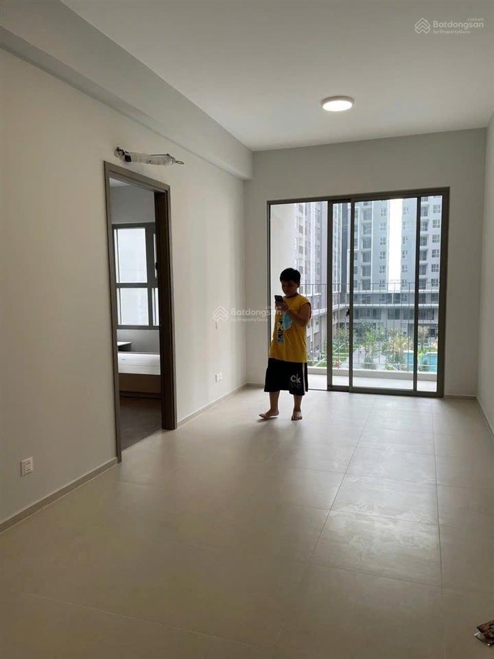 Bán gấp căn góc 2n + 2vs 69m2 giá 3.55tỉ, để lại toàn bộ nội thất như hình, view siêu phẩm block d