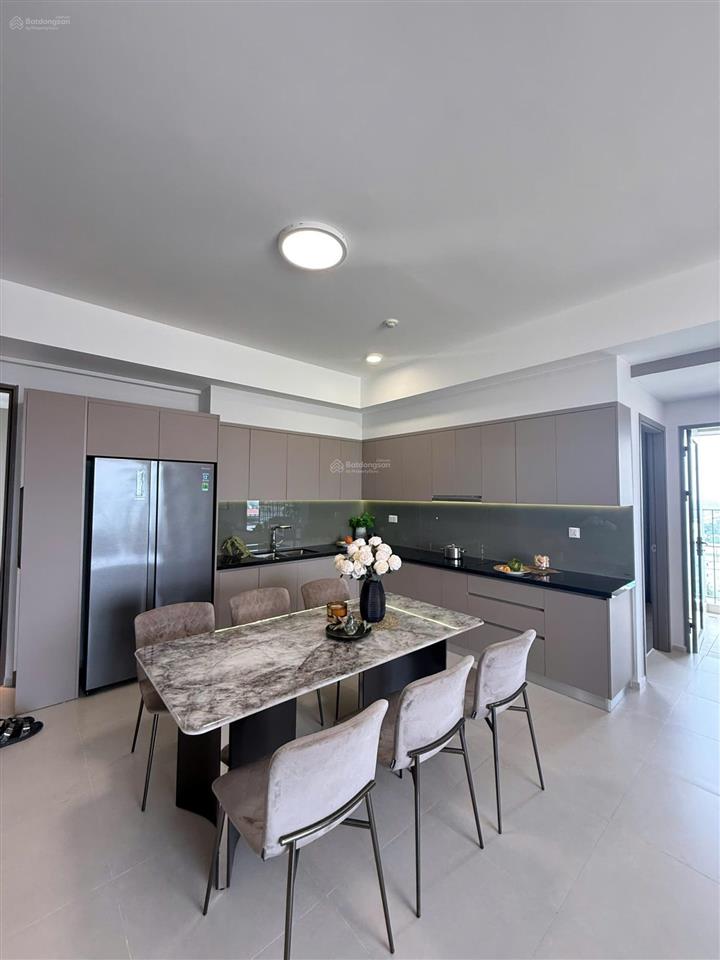 Cho thuê 113m2 full nội thất giá 15triệu/tháng, ở liền, chung cư westgate