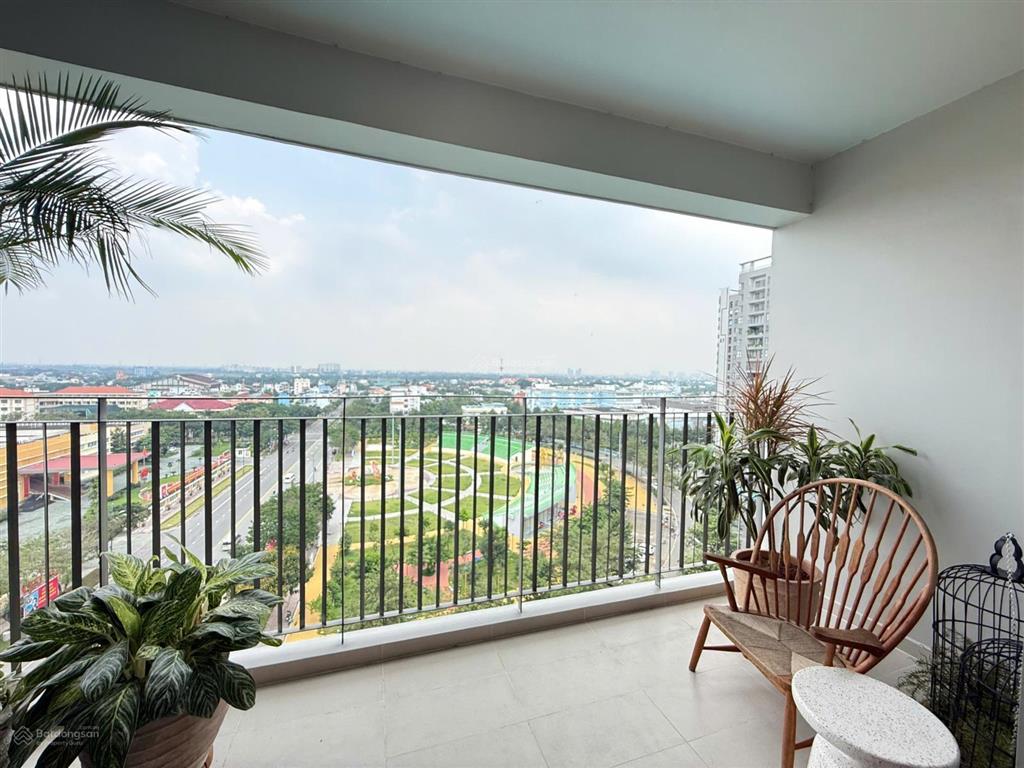 Cho thuê 113m2 full nội thất giá 15triệu/tháng, ở liền, chung cư westgate
