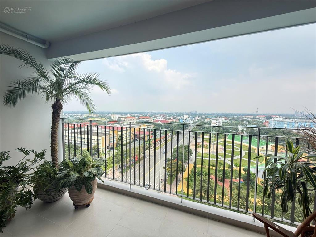 Cho thuê 113m2 full nội thất giá 15triệu/tháng, ở liền, chung cư westgate