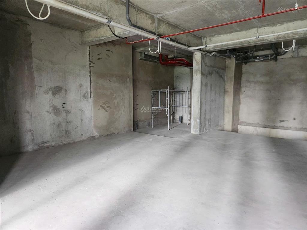 Cần bán shophouse westgate dt 200m2 căn góc giá 8.5 tỷ  sẵn 2 lầu view công viên  sổ sẵn
