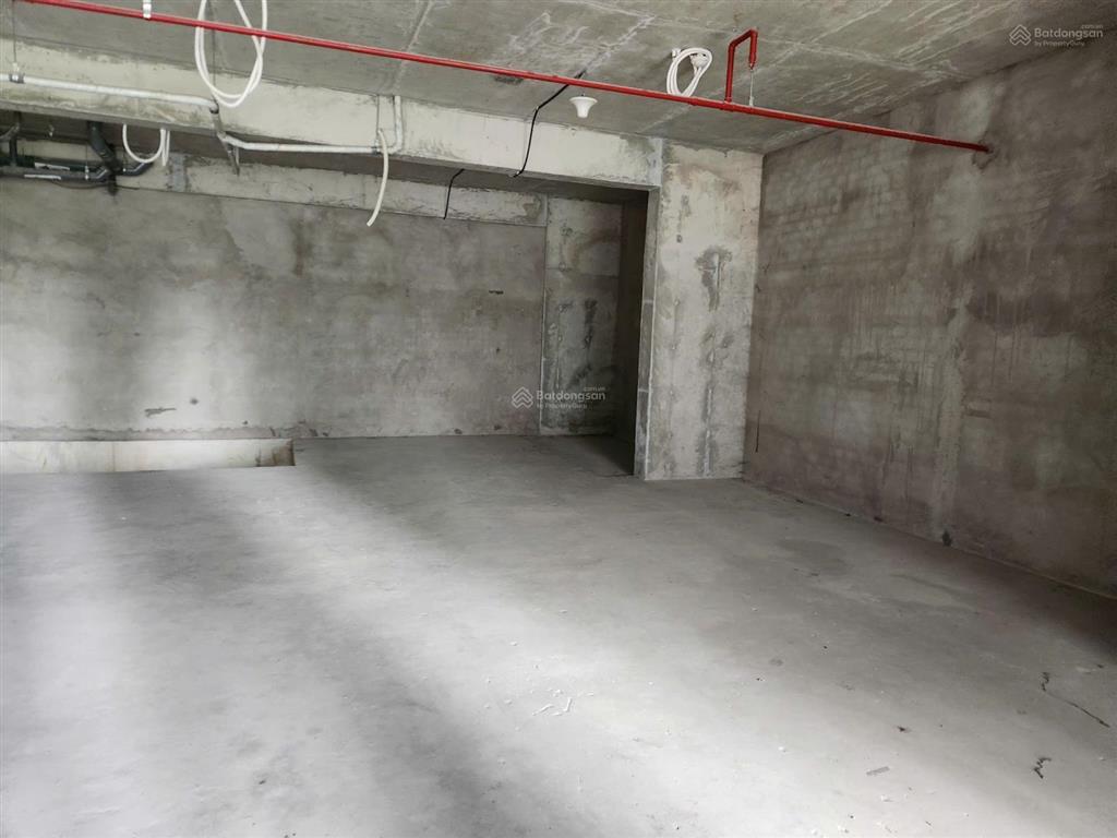 Cần bán shophouse westgate dt 200m2 căn góc giá 8.5 tỷ  sẵn 2 lầu view công viên  sổ sẵn