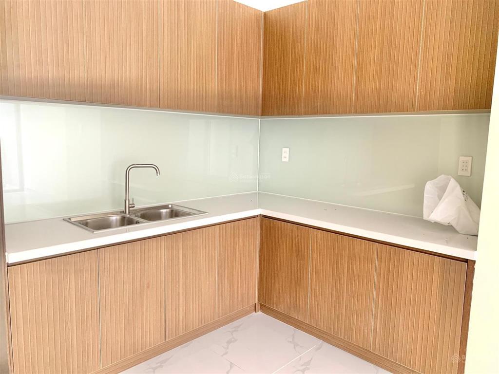 Cho thuê shophouse nội khu westgate giá 10tr/th  sẵn 2 lầu, nội khu  hoàn thiện sẵn 100% ở liền