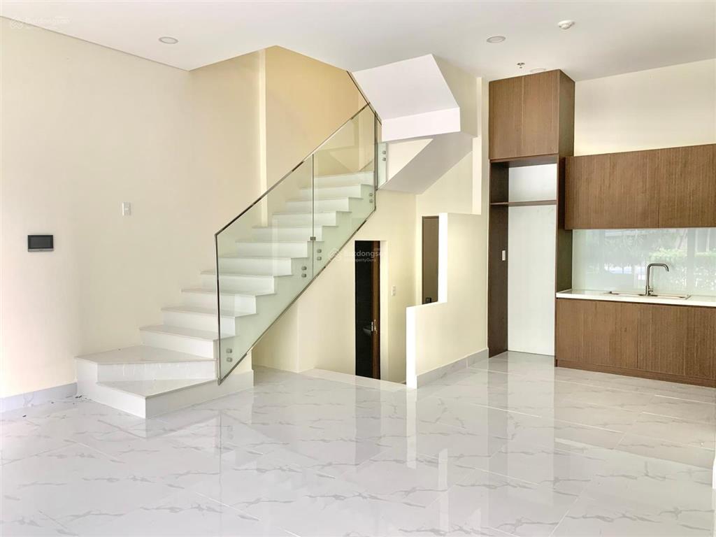 Cho thuê shophouse nội khu westgate giá 10tr/th  sẵn 2 lầu, nội khu  hoàn thiện sẵn 100% ở liền