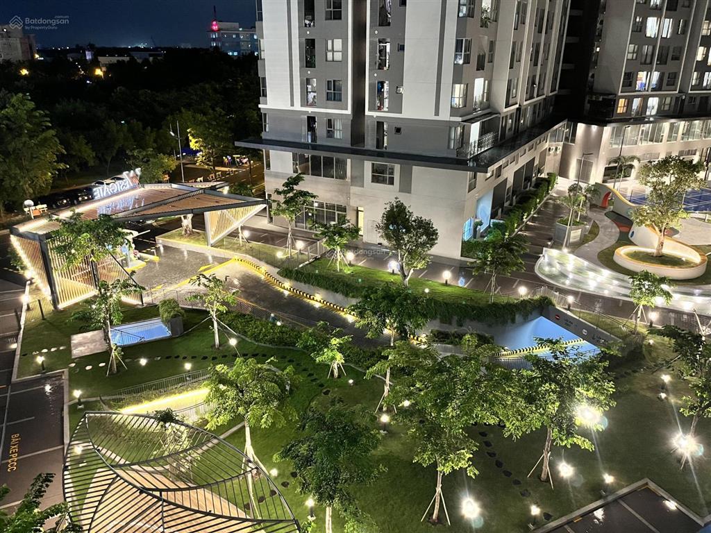 Cho thuê shophouse nội khu westgate giá 10tr/th  sẵn 2 lầu, nội khu  hoàn thiện sẵn 100% ở liền