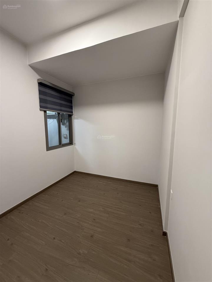Bán gấp sổ sẵn westgate 2pn 60m2, giá 2,55 tỷ full 102%, view ngoại khu, giá tốt dự án