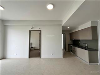 Chủ ngộp bán gấp 2pn 2wc 69m2, giá siêu tốt 3tỷ (102%), có ban công, nhà sẵn giường tủ