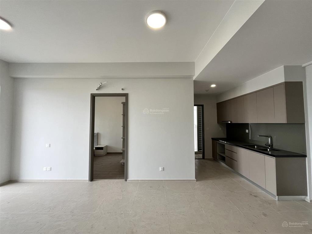 Chủ ngộp gấp bán căn góc 2pn+2vs 69m2 giá 3.2 tỷ, sẵn giường tủ nhà mới 100%, view ngoại khu