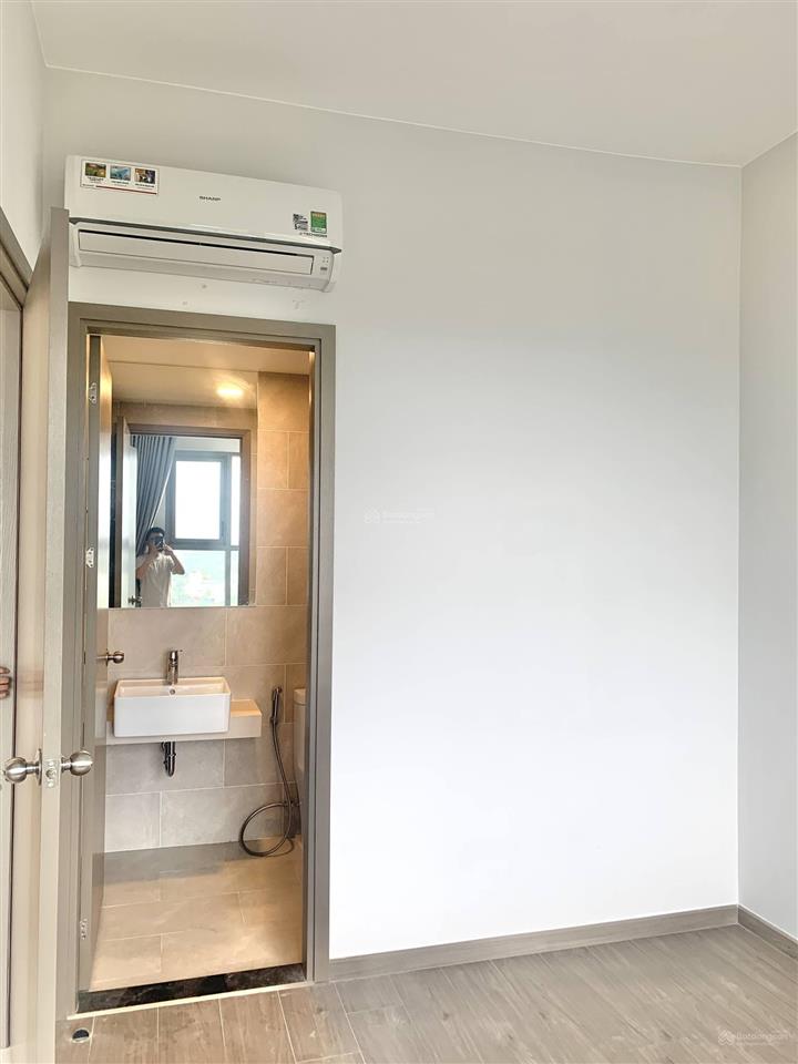 Căn hộ thuê chỉ 7tr/tháng 2pn 60m2, sẵn 2 máy lạnh , view nội khu, rèm giàn phơi, chung cư westgate
