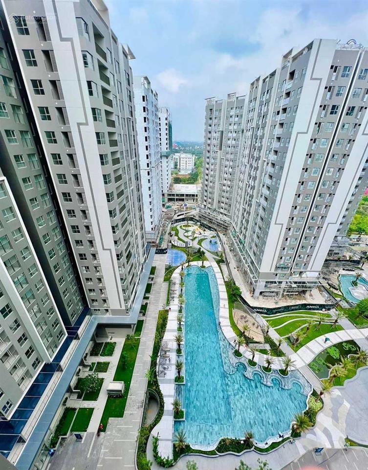 Căn hộ thuê chỉ 7tr/tháng 2pn 60m2, sẵn 2 máy lạnh , view nội khu, rèm giàn phơi, chung cư westgate