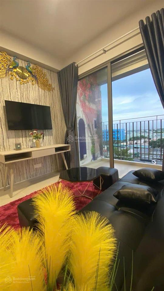 Cho thuê giá 9.5tr/th, căn góc 2n + 2vs 69m2 full nội thất, chung cư westgate