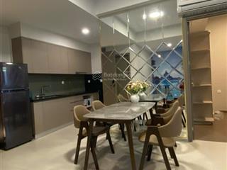 Cho thuê giá 9.5tr/th, căn góc 2n + 2vs 69m2 full nội thất, chung cư westgate