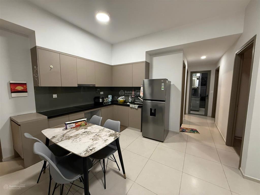 Cho thuê 3pn 85m2 + view hồ bơi giá 12tr/tháng  full nội thất, chung cư westgate