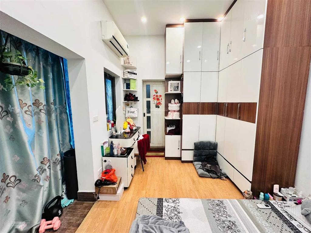 Bán cực gấp nhà riêng cực đẹp ngõ 290 kim mã  20m2x5t  dân xây, đủ nội thất, ở ngay  giá hiếm rẻ