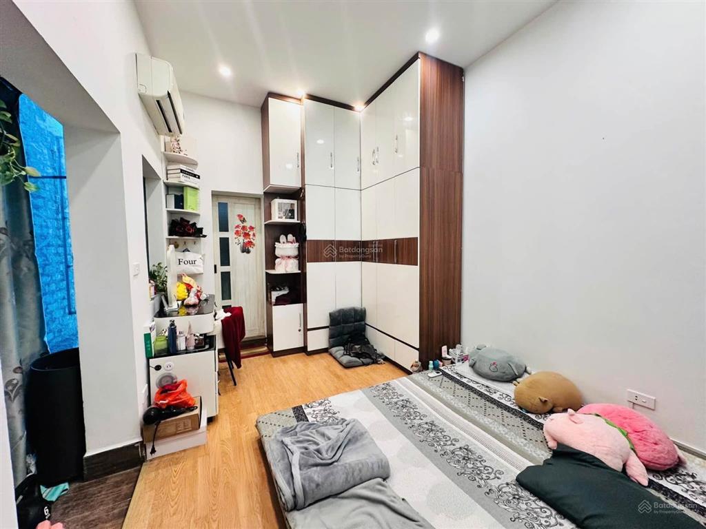 Bán cực gấp nhà riêng cực đẹp ngõ 290 kim mã  20m2x5t  dân xây, đủ nội thất, ở ngay  giá hiếm rẻ