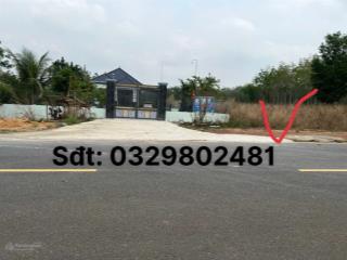 Kẹt tiền bán gấp đất mặt tiền đường nhựa lớn 32m 4 làn xe ngay kcn becamex 4.633ha giá cực rẻ