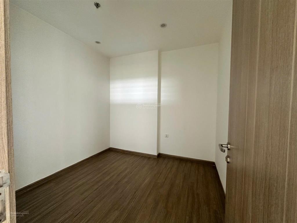 Siêu rẻ ch 2pn view sông hướng mát cực thoáng giá 2.6 tỷ 0907 239 ***