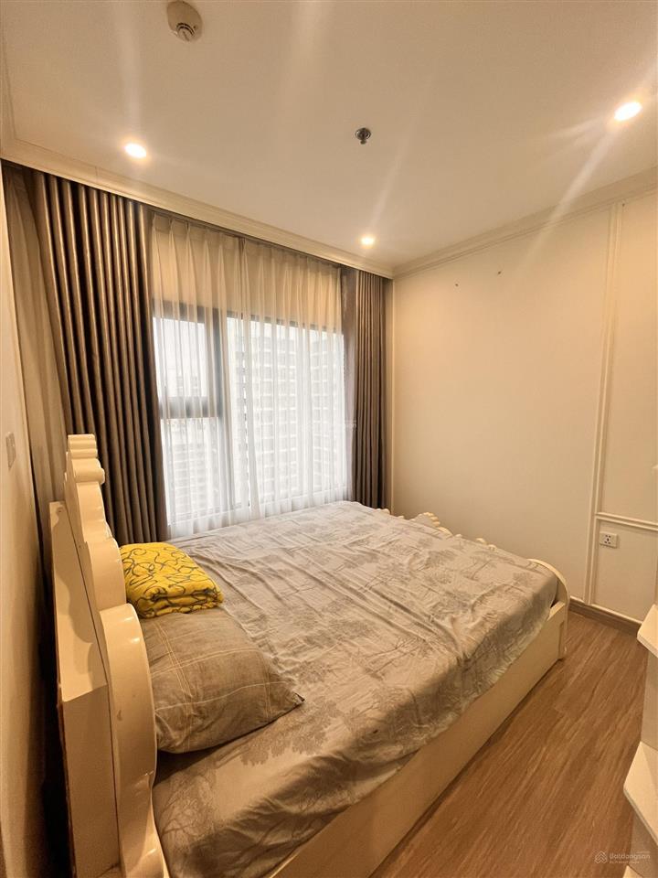 Bán gấp căn hộ 2pn, 3,1 tỷ full nội thất sổ hồng công chứng nhanh