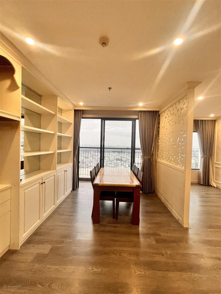 Bán gấp căn hộ 2pn, 3,1 tỷ full nội thất sổ hồng công chứng nhanh