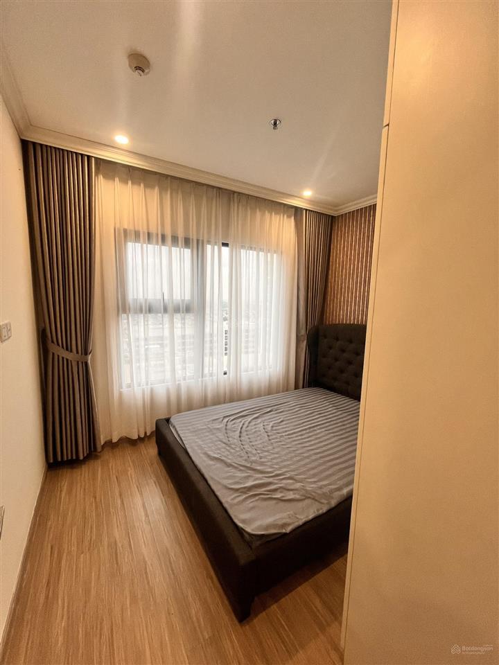 Bán gấp căn hộ 2pn, 3,1 tỷ full nội thất sổ hồng công chứng nhanh