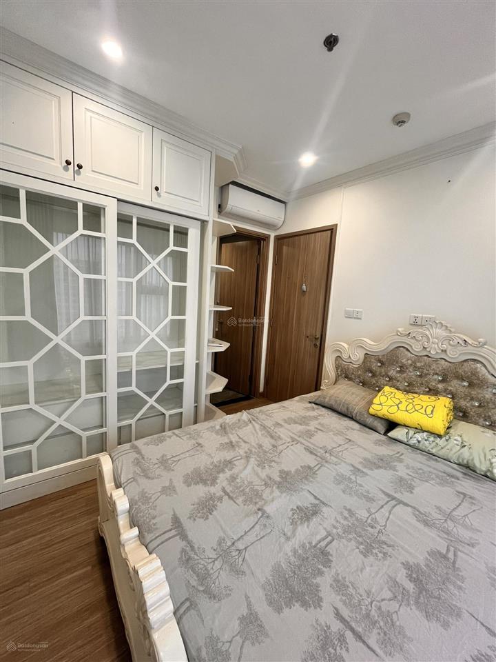 Bán gấp căn hộ 2pn, 3,1 tỷ full nội thất sổ hồng công chứng nhanh