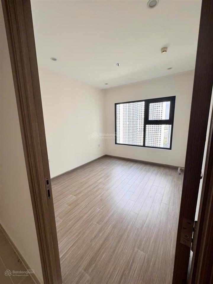 Giá chỉ 2,25 tỷ  bán gấp căn hộ 1pn + the origami  vinhomes grand park