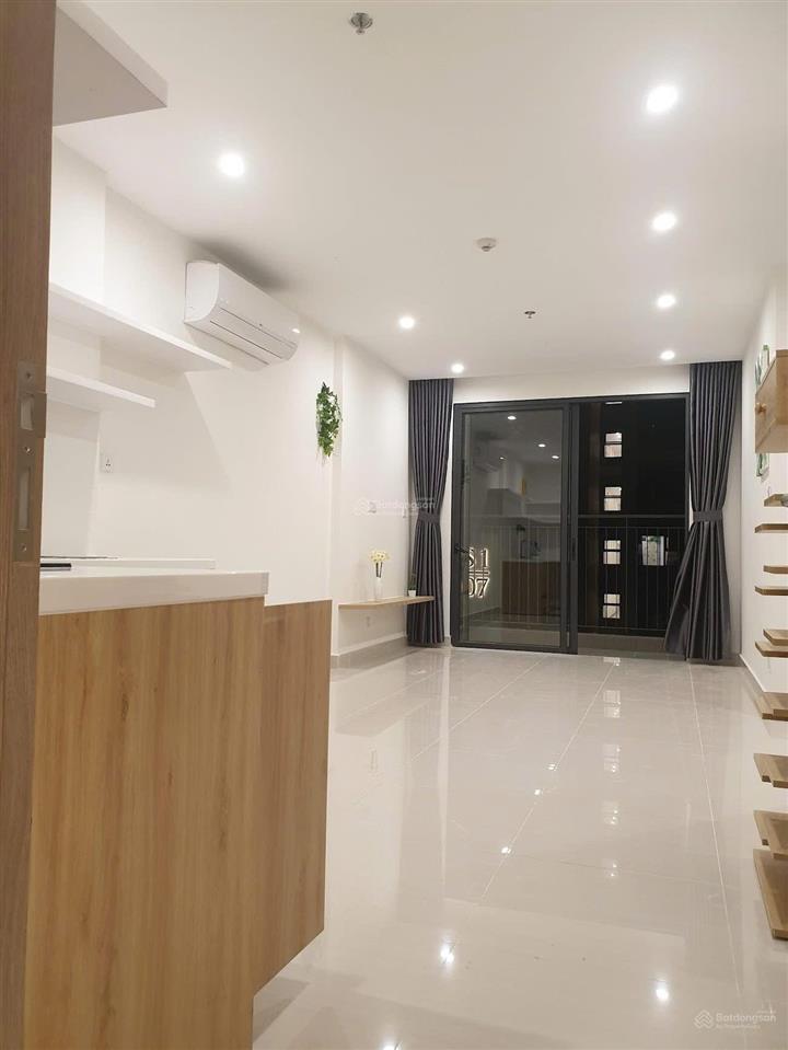 Chủ nhà gửi bán gấp căn hộ 2pn 59m2 vinhomes grand park nội thất cao cấp