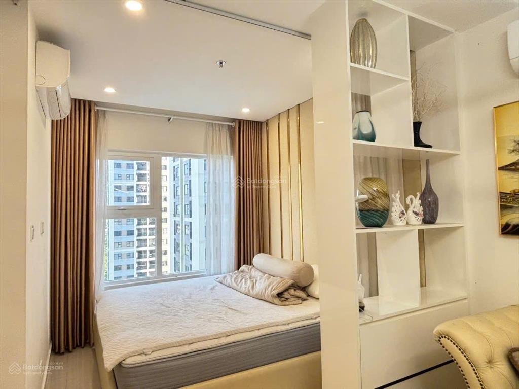 Bán gấp studio diện tích lớn 34m2 full nội thất cao cấp giá siêu hời