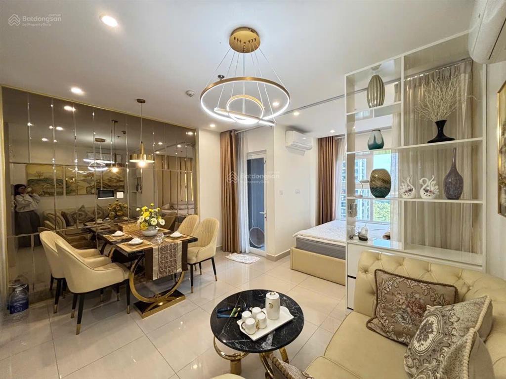 Bán gấp studio diện tích lớn 34m2 full nội thất cao cấp giá siêu hời