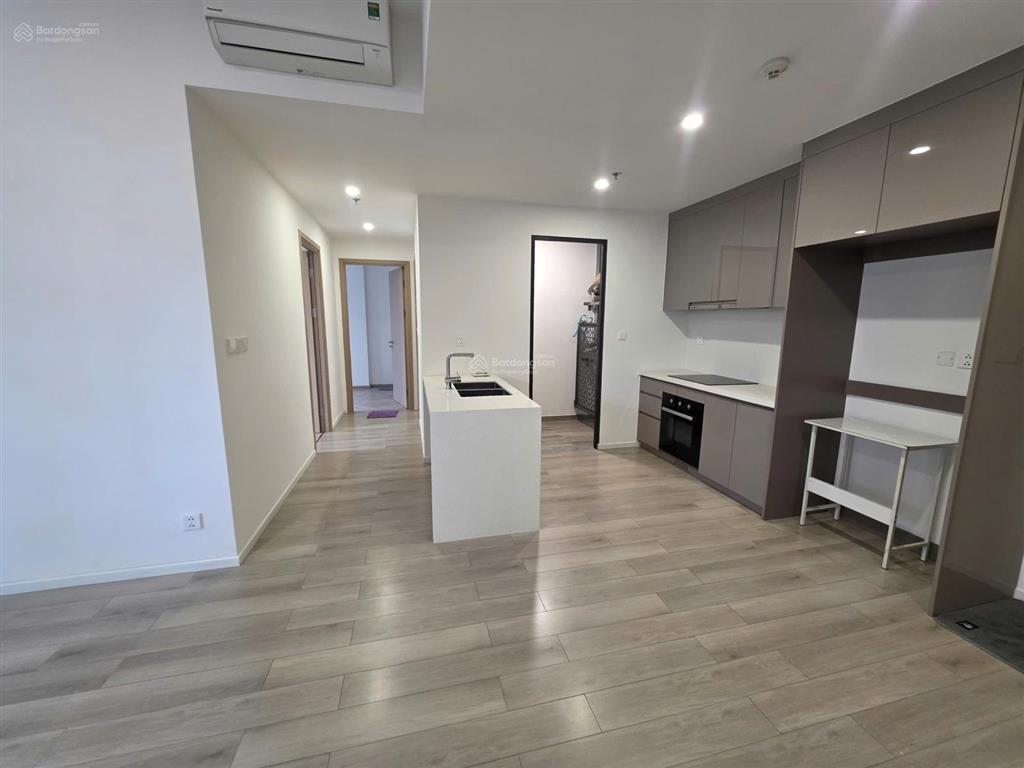 Bán gấp căn góc 2pn mcp giá tốt thị trường chỉ 4,1 tỷ