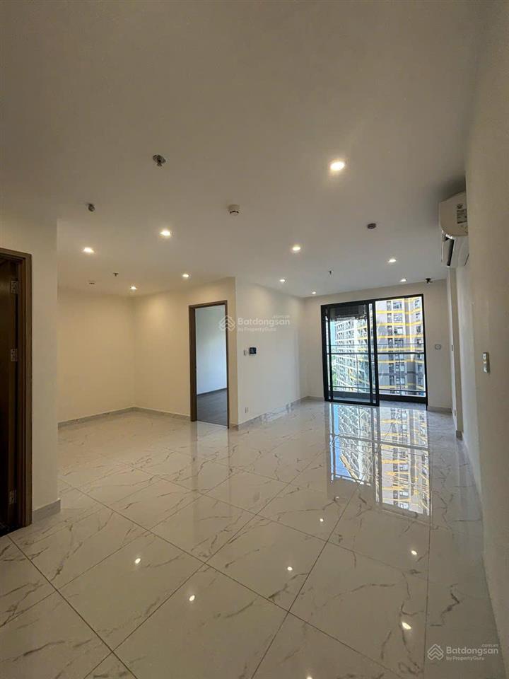 Cắt lỗ hơn 700 triệu căn 1pn+ diện tích lớn 52m view hồ bơi & sông giá chỉ 2,65 tỷ