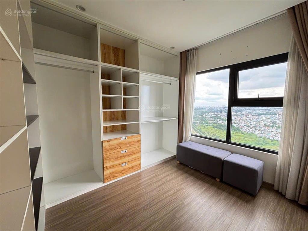 Căn 3pn view đẹp full nội thất xịn sổ hồng riêng chỉ 3.7 tỷ