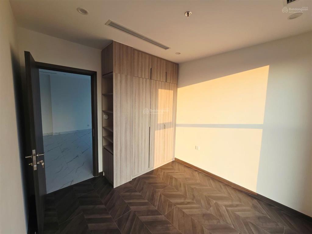 Bán gấp căn 3pn 2wc view đẹp the opus one  vinhomes grand park, giá cực kì ưu đãi