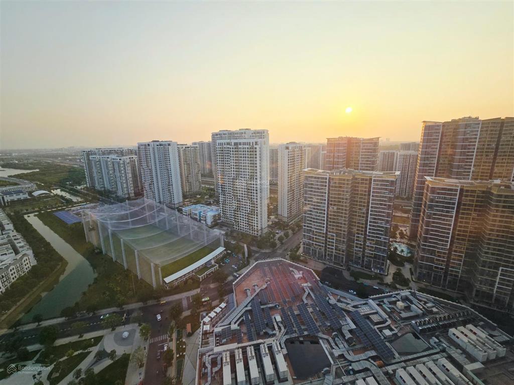 Bán gấp căn 3pn 2wc view đẹp the opus one  vinhomes grand park, giá cực kì ưu đãi