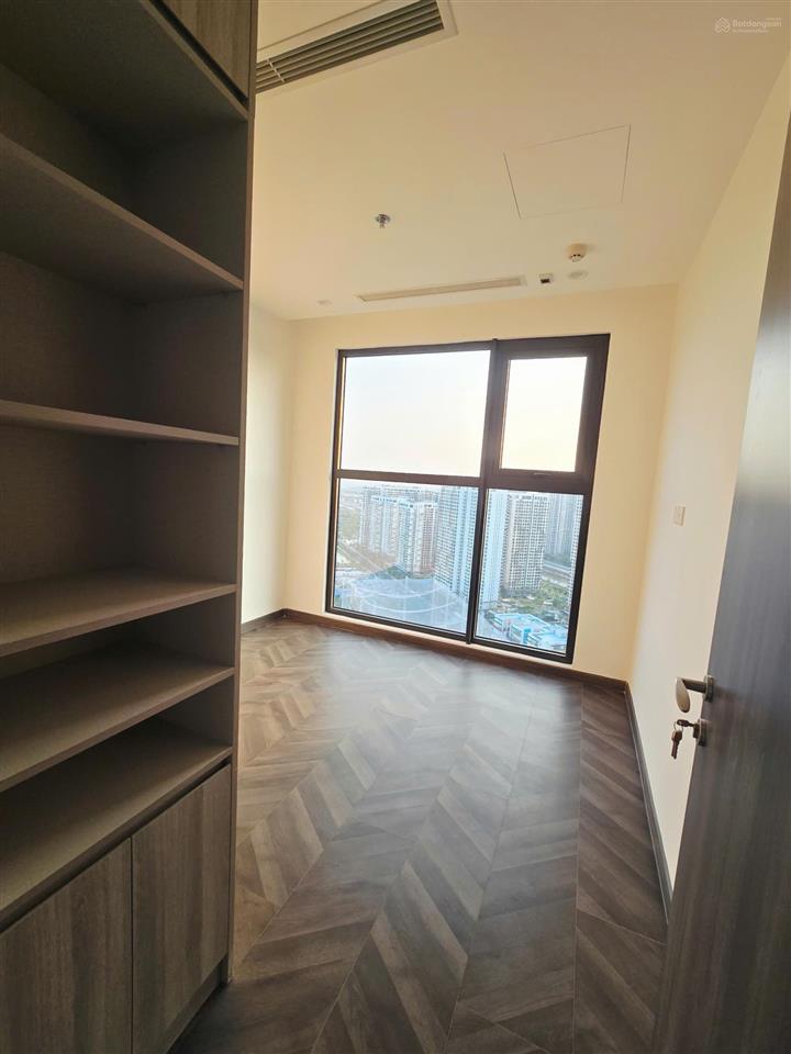 Bán gấp căn 3pn 2wc view đẹp the opus one  vinhomes grand park, giá cực kì ưu đãi