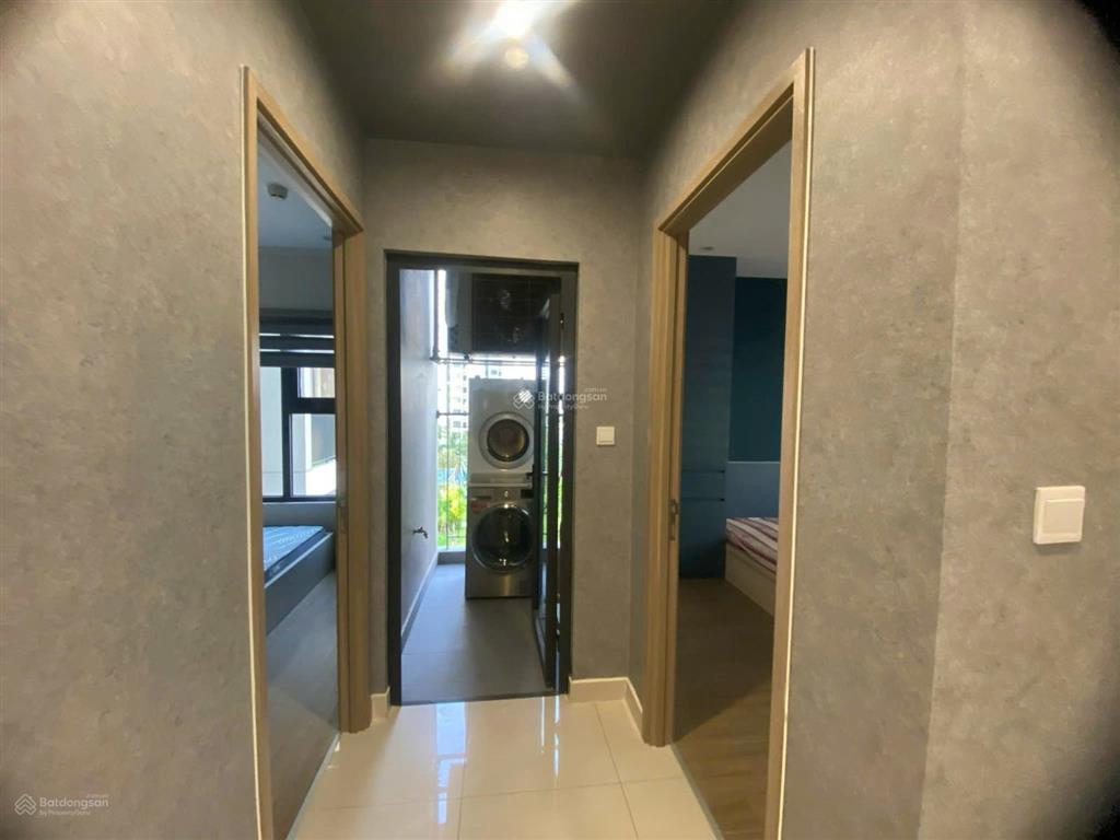Bán lỗ căn góc 2pn + 69m2  the origami  vinhomes grand park giá chỉ 3.3 tỷ