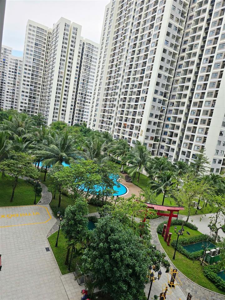 2pn đông nam view hồ bơi giá tốt phân khu the origami vinhomes grand park