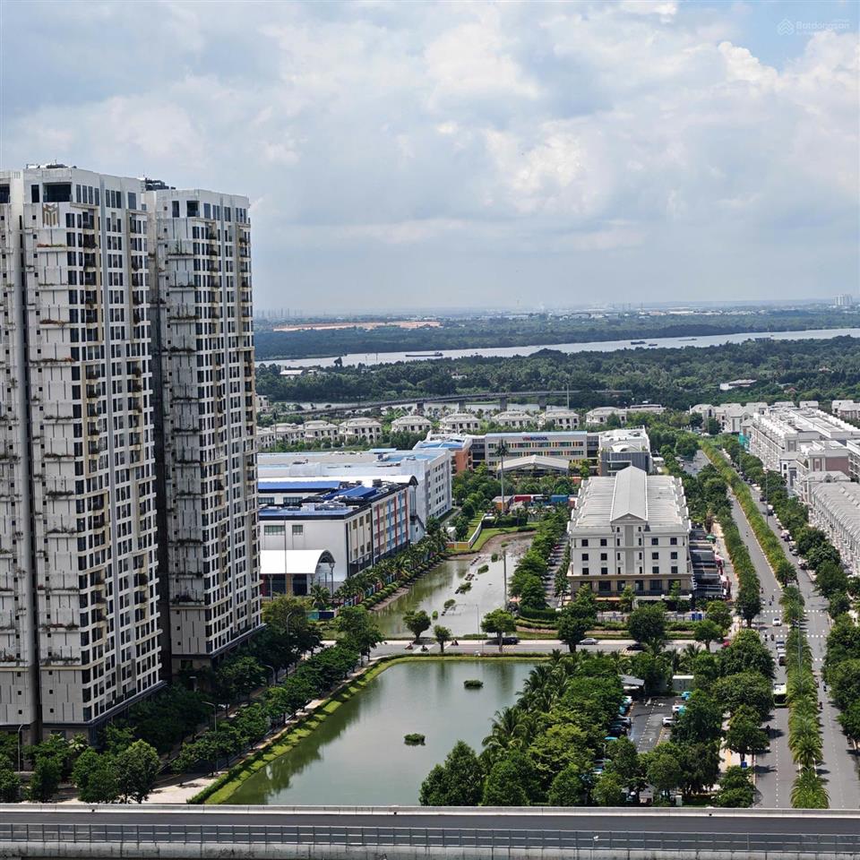 3,25 tỷ ch 3pn hướng mát view sông view biệt thự full nội thất cao cấp