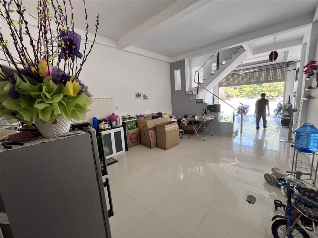 Nhà phố biển gần bến du thuyền tp nha trang