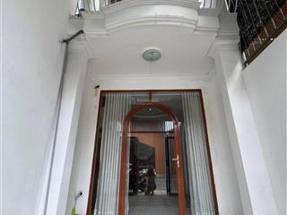 Cho thuê nhà 2 tầng khu bàn cờ tttp nha trang