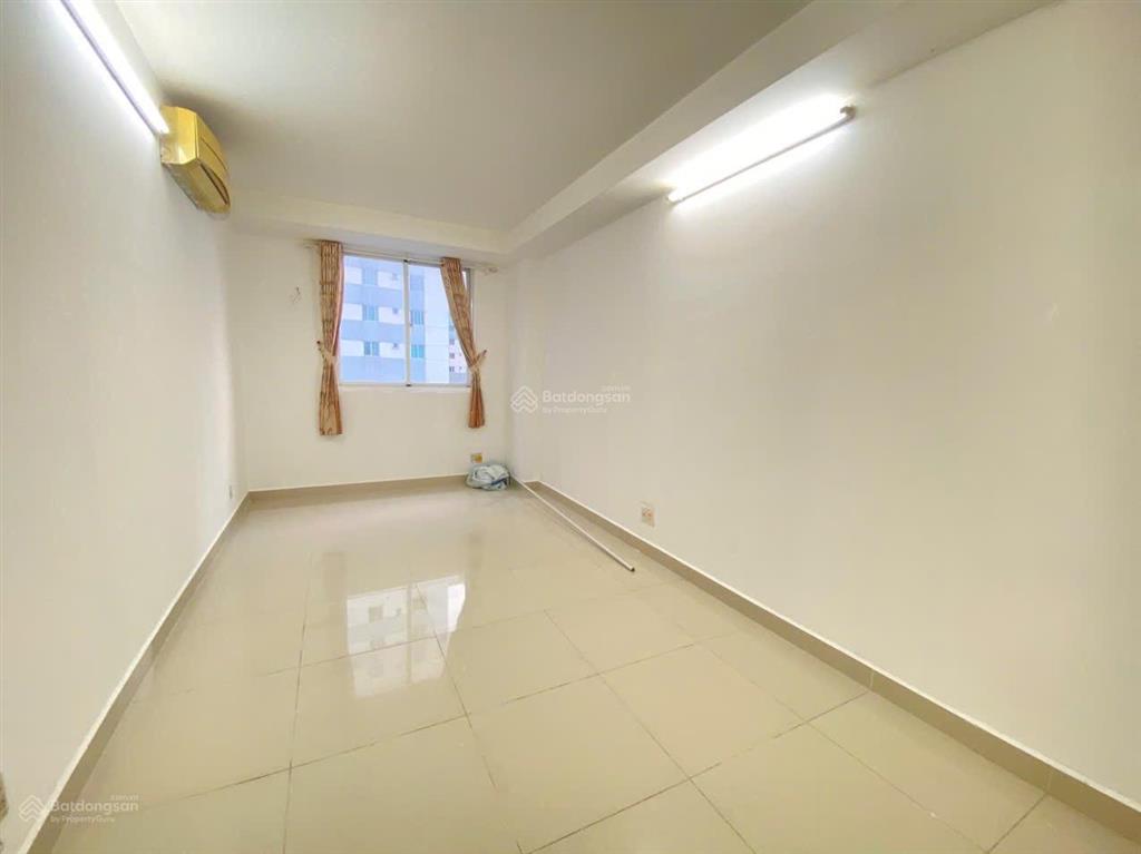 Bán căn hộ chung cư goldview q4