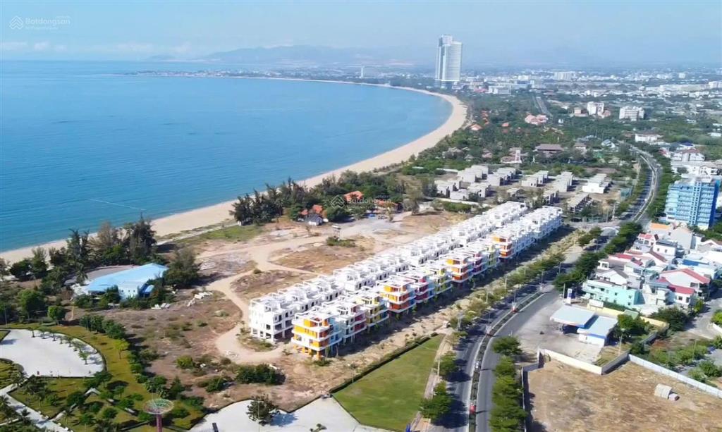 Chính chủ bán đất mặt tiền biển  vị trí vàng tại ninh chữ
